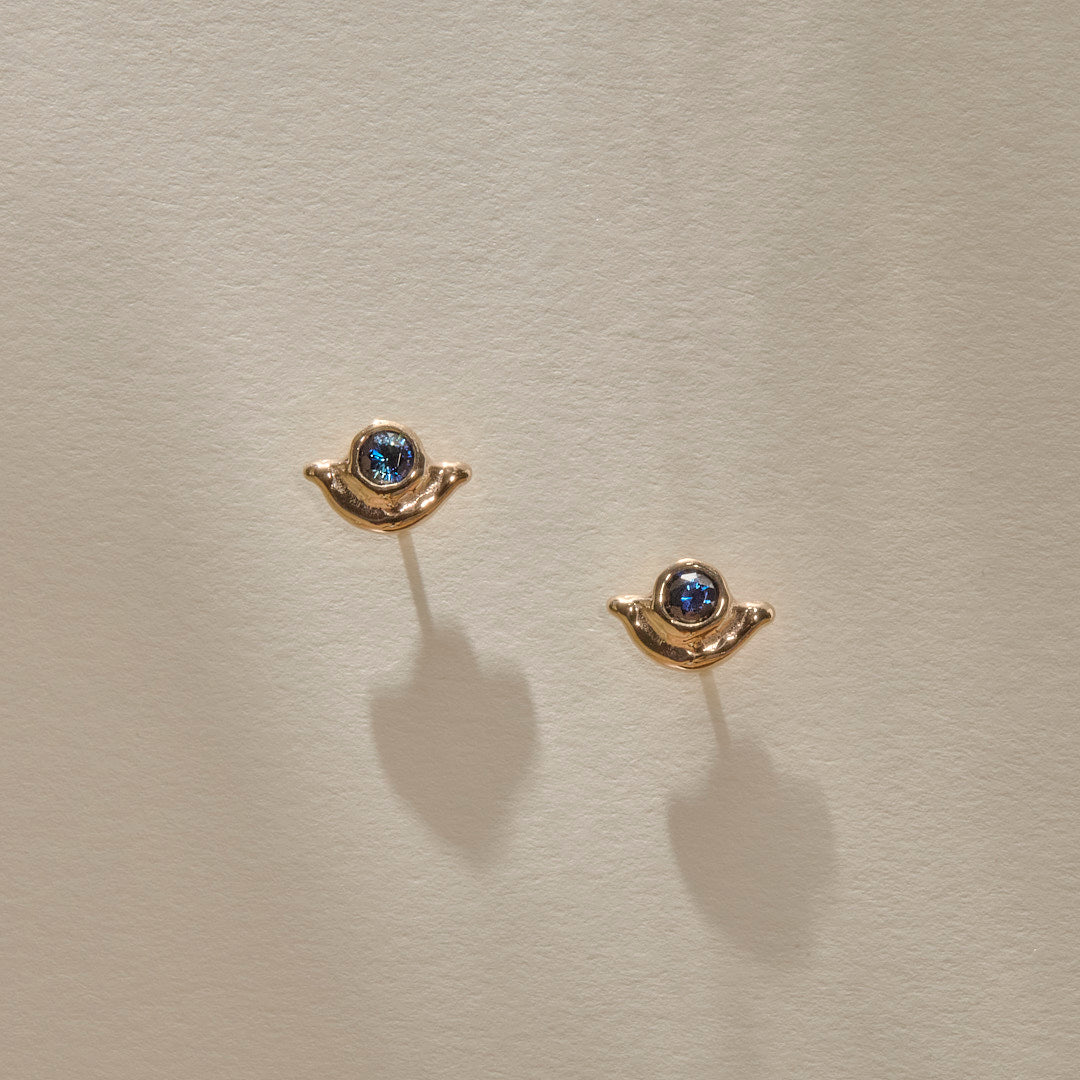 Vida Sapphire Studs | Gold