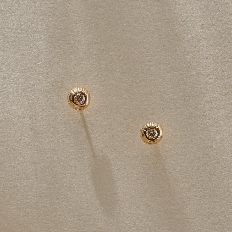 Temple Champagne Diamond Studs | Gold