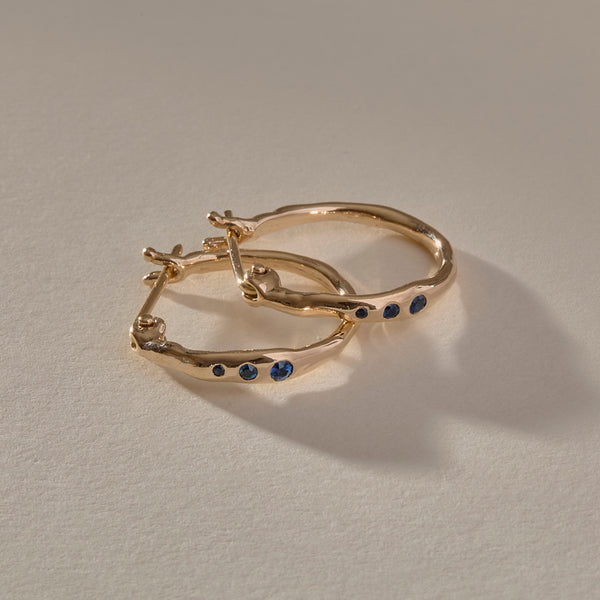 Vida Sapphire Hoops | Gold