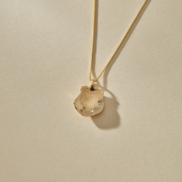 Elysian Shell Necklace | Gold
