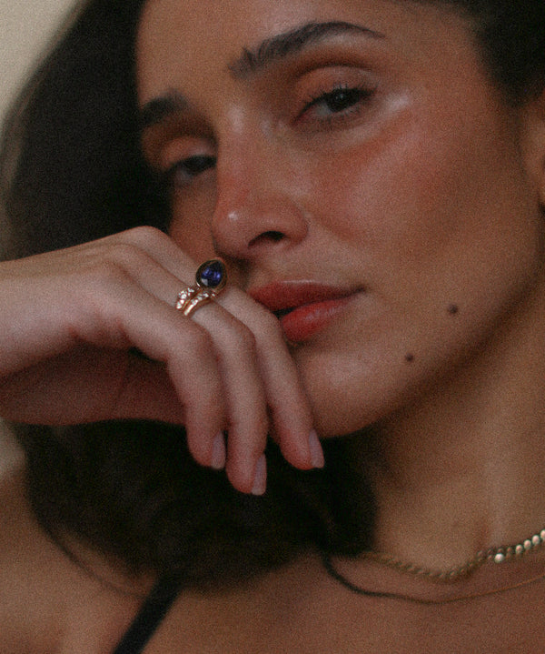 Umba Sapphire Signet Ring