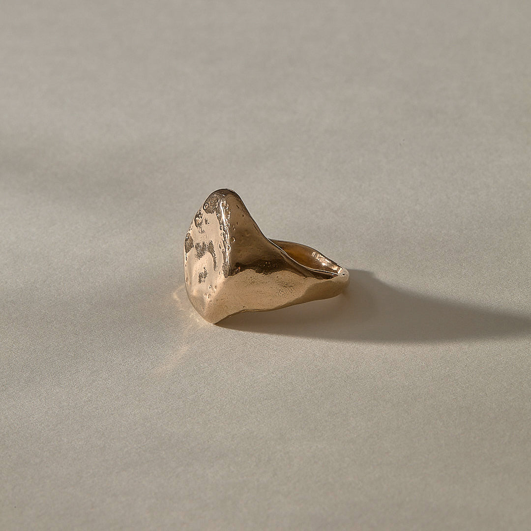 Heritage Signet Ring