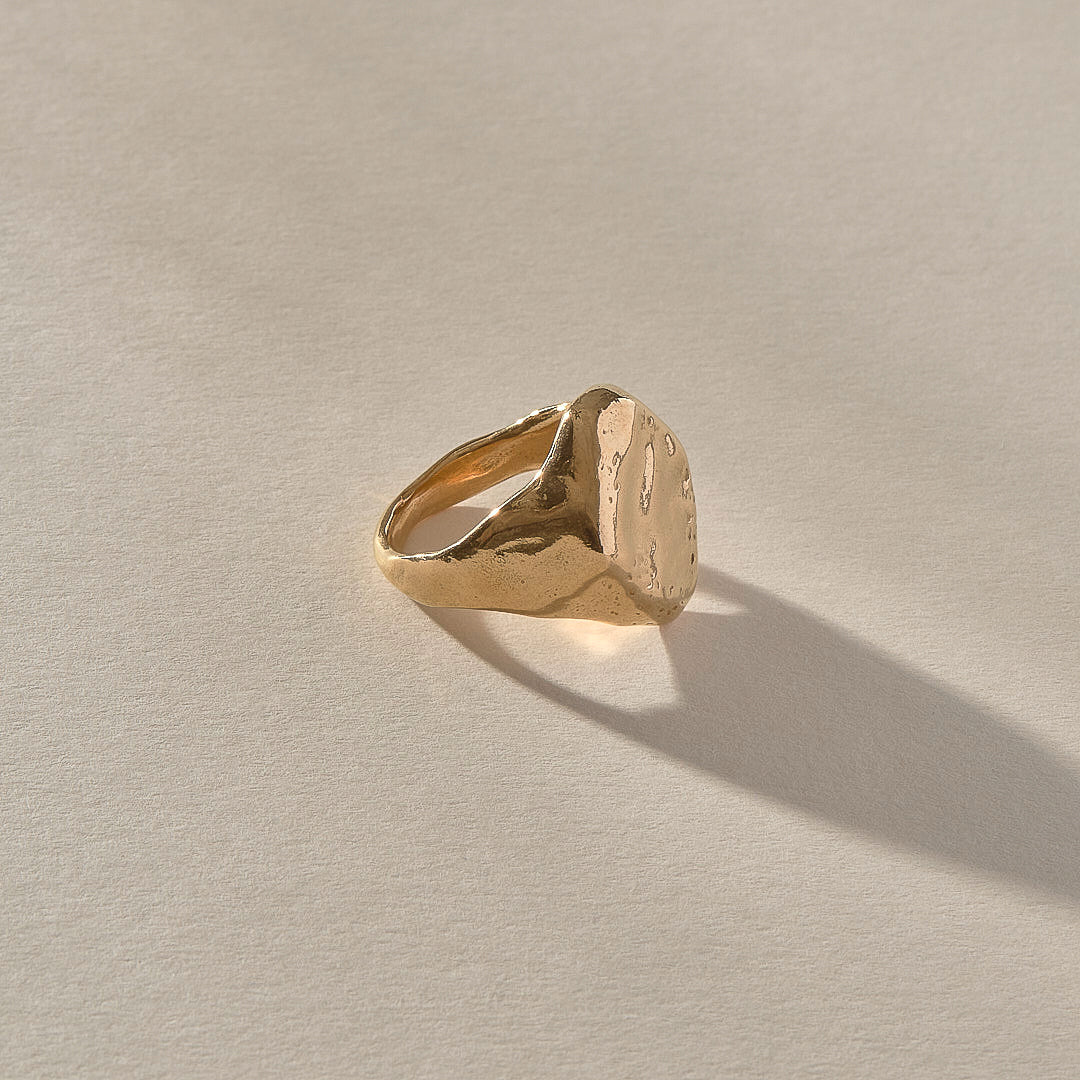 Heritage Signet Ring